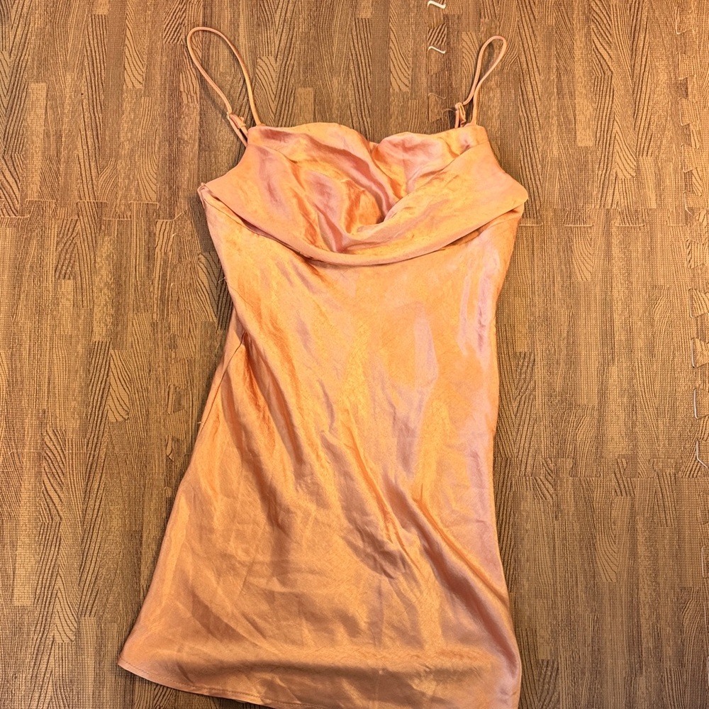 SAINTS AND SECRETS ROSE PINK DRESS SIZE SMALL